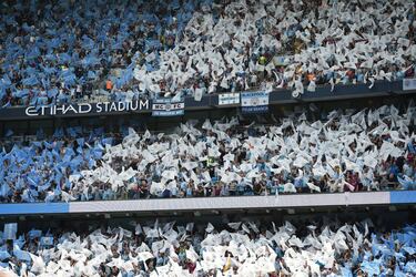 Seguidores presentes en el Etihad.