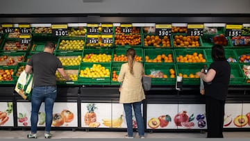 Made popular via the short video social network, this way of shopping is turning out to be a nutritious and money-saving strategy.