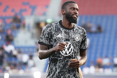 Ancelotti surprises many with Rüdiger position