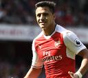 Alexis pide sueldo similar al de Lewandowski para ir a Bayern