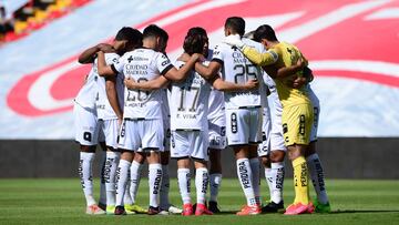 La alineación del Querétaro para enfrentar al América