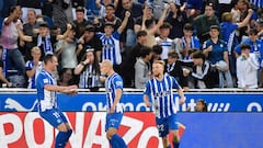 Alaves' Spanish midfielder #18 Jon Guridi (C) celebrates scoring an equalizing goal during the Spanish league football match between Deportivo Alaves and Girona FC at the Mendizorroza stadium in Vitoria on May 10, 2024. (Photo by Ander Gillenea / AFP)