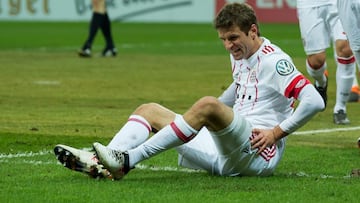 Muller suffers thigh injury in Paderborn thrashing