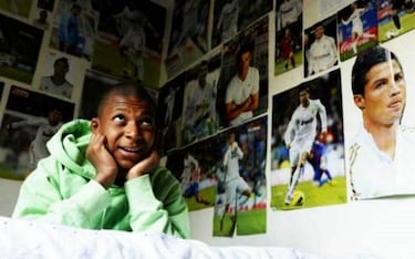 Mbappé 'quita' los pósters de Cristiano de su habitación
