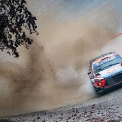 Dani Sordo se coloca líder en el ‘infierno’ de la velocidad