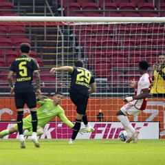 La cuenta sigue, Santi Giménez volvió a anotar en el triunfo del Feyenoord