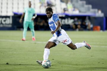 ¡¡EMPATA ASSALÉ!! ¡De nuevo llegó Jonathan Silva por la izquierda, cedió la pelota para el costamarfileño que controló, y batió a Areola con un potente remate a bocajarro!