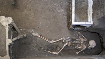 A recently discovered remains of a victim lies in the archaeological site of the ancient city of Pompeii, which was destroyed in AD 79 by the eruption of Mount Vesuvius, in Pompeii Italy, July 3, 2024. Parco Acheologico di Pompei/Handout via REUTERS ATTENTION EDITORS THIS IMAGE HAS BEEN SUPPLIED BY A THIRD PARTY. NO ARCHIVES. NO RESALES.