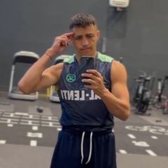 Un día después que el DT lo dejara en la banca, Alexis Sánchez envía este mensaje: Damián Pizarro le responde al instante