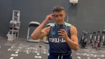 Un día después que el DT lo dejara en la banca, Alexis Sánchez envía este mensaje: Damián Pizarro le responde al instante