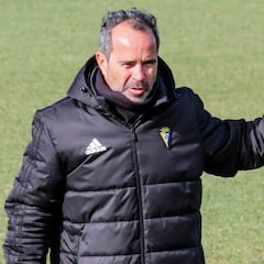 "Cádiz y Oviedo son parecidos en lo que hacen para ganar"