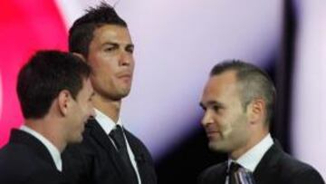 <b>EL DÍA QUE EXPLOTÓ. </b>La cara de Cristiano en la gala de la UEFA anunciaba el desastre posterior.