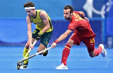 Empate ag¨®nico de la selecci¨®n de hockey hierba frente a Australia para acceder a la siguiente ronda (1-1). Pau Quemada marc¨® el gol tras un penalti c¨®rner.