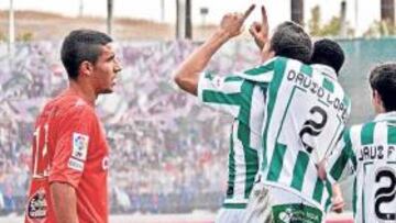 <b>VENGATIVO. </b>El central Agus se vengó de su ex equipo infligiéndole la derrota con su gol.
