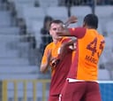 Escándalo en Turquía: ¡roja a un jugador del Galatasaray por agredir así a un compañero