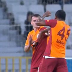 Galatasaray's Marcao red carded for swinging punches at team-mate