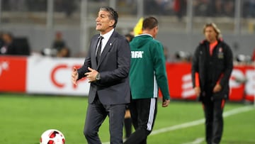 Vinculan en Sudamérica a Edgardo Bauza con Cruz Azul
