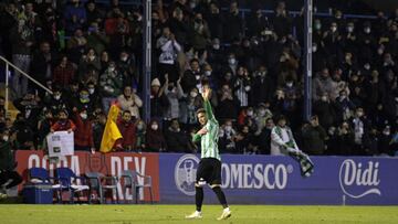 Joaquín abandonó El Collao ovacionado.