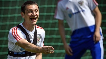 Dzagoev evoluciona bien, pero apunta a suplente ante Espa?a
