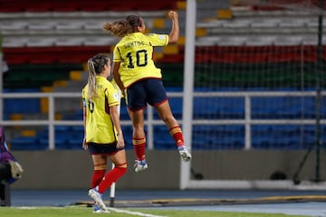 La Selección Colombia Femenina goleó 3-0 a Bolivia por la segunda fecha de la fase de grupos de la Copa América. Leicy Santos, Ericka Morales en contra y Daniela Arias marcaron para la Tricolor.