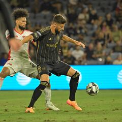 Olivier Giroud: “Me hubiese gustado haber jugado más tiempo porque me sentí como un niño”