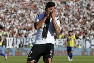 Jugador con más tiros al poste: Esteban Paredes de Colo Colo con cinco tiros.