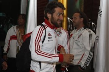 Los jugadores de River Plate arriban a Medellín.