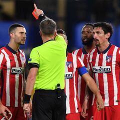 La UEFA sanciona a Savic con cuatro partidos y el atlético contesta con ironía