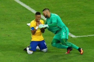 Neymar marcó el penalti decisivo.