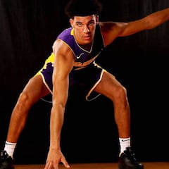 ¿LeBron James o Kobe Bryant? Lonzo Ball se queda con el Rey