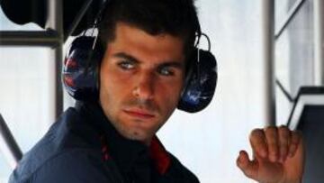 Alguersuari: "Mi objetivo es seguir acabando en los puntos"