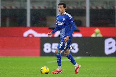 Tras realizar varias sesiones de entrenamiento con el Como, Cesc Fábregas decidió quitarle de agentes libres e incorporarlo en sus filas en enero de 2025. El mediocentro inglés estuvo dos años sin jugar un partido de fútbol profesional, en gran parte debido a los problemas de salud mental provocados por la presión puesta en él, pero tuvo la oportunidad de volver al verde frente al Milan. No obstante, tuvo la mala suerte de solo disfrutar 10 minutos, ya que entró en el minuto 81 y salió expulsado en el 91.