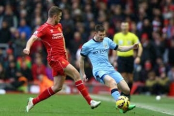 Henderson y Coutinho marcaron para el Liverpool, mientras que Dzeko hizo lo propio para los 'ciudadanos'.