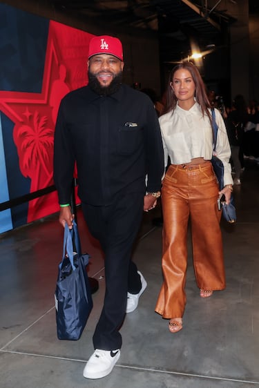 Anthony Anderson, actor y comediante estadounidense, y Rocsi Diaz, presentadora de televisión, personalidad de radio, modelo y actriz estadounidense nacida en Honduras.