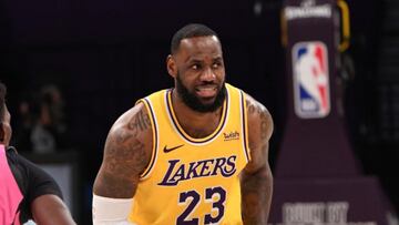 LeBron James says Lakers need him to adjust while Davis out