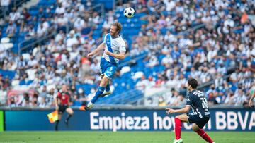 (L-R) Fernando Aristeguieta of Puebla and John Stefan Medina of Monterrey during the game Monterrey vs Puebla, corresponding to Day 01 of the Torneo Apertura Grita Mexico A21 of the Liga BBVA MX, at BBVA BancomerStadium, on July 25, 2021.
<br><