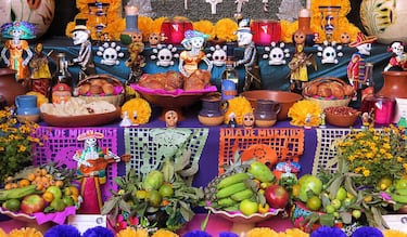 ¿Cuándo se pone el altar de Día de Muertos y qué elementos lleva?: fechas clave para este 2025