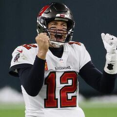 Tom Brady to return for the 2022 NFL season with the Bucs