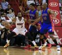 Los 40 puntos de Wade dan aire a los Heat y destrozan a Detroit