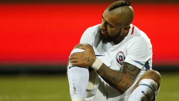 Arturo Vidal reconoce conversaci&oacute;n pendiente con Bravo.