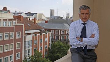 El dirigente del COI, Juan Antonio Samaranch, posa durante su entrevista para AS.