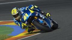 Aleix Espargar&oacute;, con la Suzuki