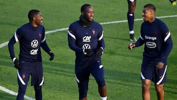 Dembele, Sissoko y Kimpembe.