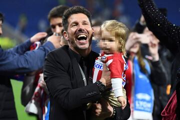 Diego Simeone con su hija.