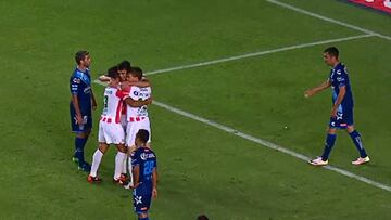 ¡Gran gol de cabeza de Marcos González ante Puebla!