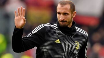 Soccer Football - Serie A - Juventus v AC Milan - Allianz Stadium, Turin, Italy - April 6, 2019  Juventus&#039; Giorgio Chiellini during the warm up before the match  REUTERS/Massimo Pinca