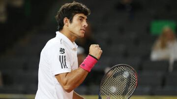 Después de semanas bastante intensas debido a romper su vínculo laboral con Andrés Schneiter, Cristian Garin (22°) regresó al circuito en el ATP 500 de Viena.