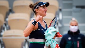 Nadia Podoroska of Argentina celebrates during the quarter-final at the 2020 Roland Garros Grand Slam tennis tournament against Elina Svitolina of the Ukraine
 
 AFP7 / Europa Press / Europa Press
 06/10/2020 ONLY FOR USE IN SPAIN