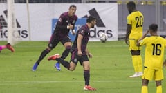 Periodistas analizan eliminatoria mundialista en foro PlaticAS