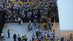 En imágenes: Disturbios en la previa de la final de la Copa